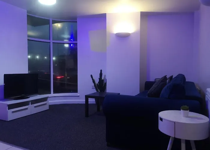 Modern 1 Bed Centre Bradford (West Yorkshire)